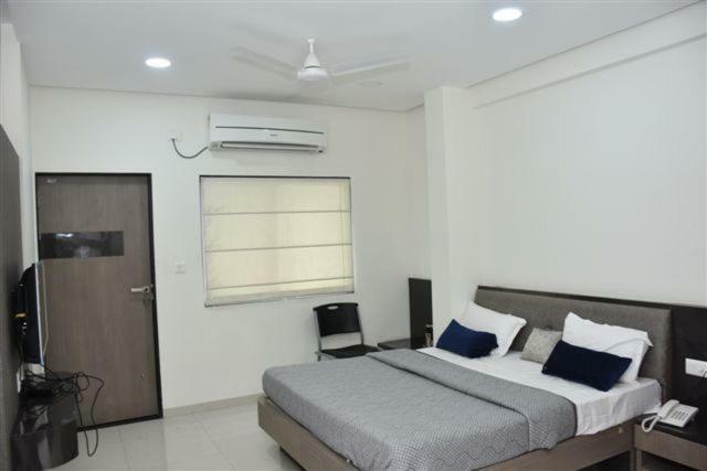 Sai Krupa Lawn And Regency, Buldhana Exterior photo